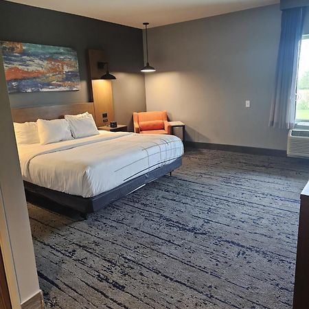 La Quinta Inn & Suites By Wyndham Бардстаун Екстериор снимка
